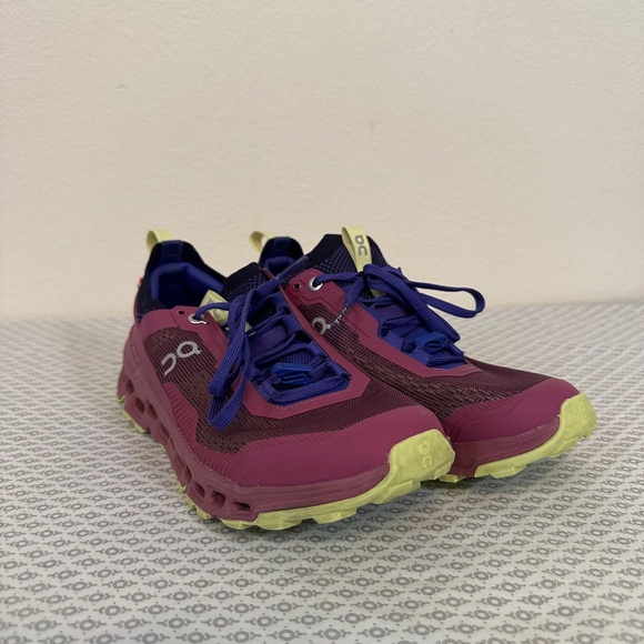 On Running Women's Sneakers in Burgundy and Lime - Picture 2 of 7